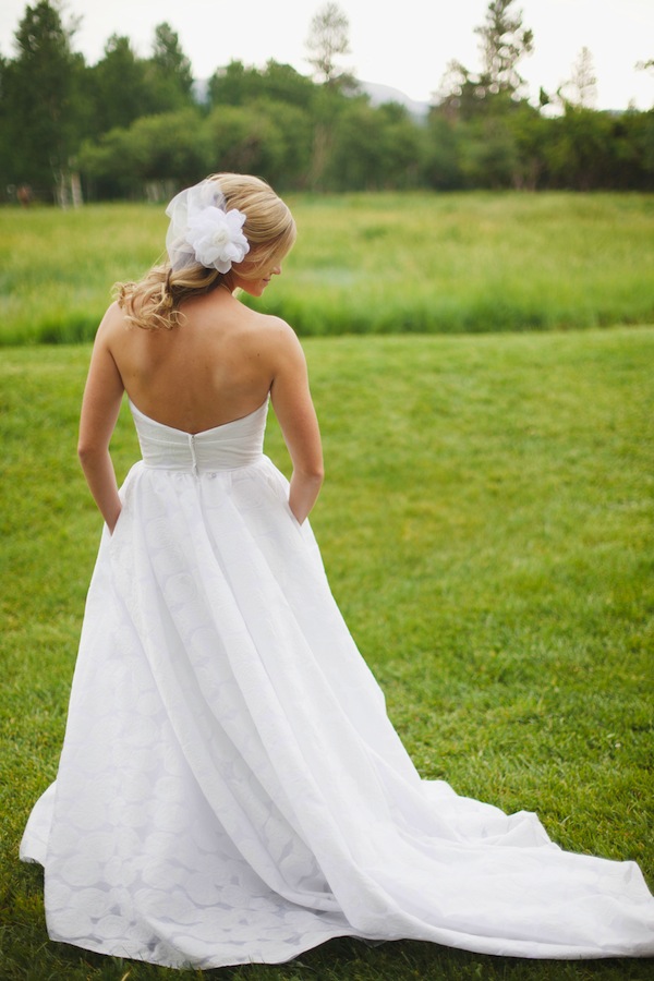 rustic-burlap-and-lace-wedding