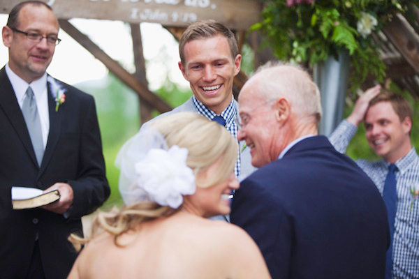 rustic-burlap-and-lace-wedding