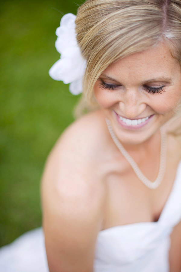 rustic-burlap-and-lace-wedding
