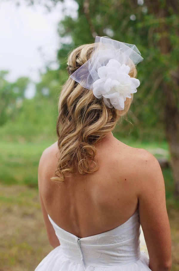 rustic-burlap-and-lace-wedding