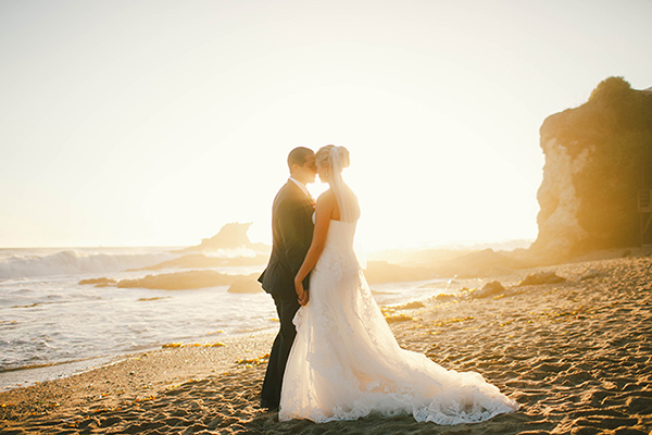 sandy-sunset-wedding