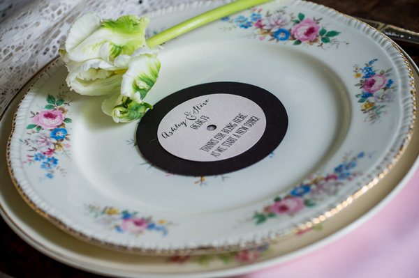 shabby-chic-music-themed-wedding-at