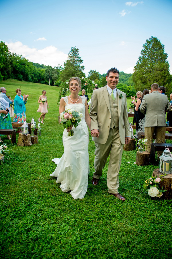 shabby-chic-music-themed-wedding-at