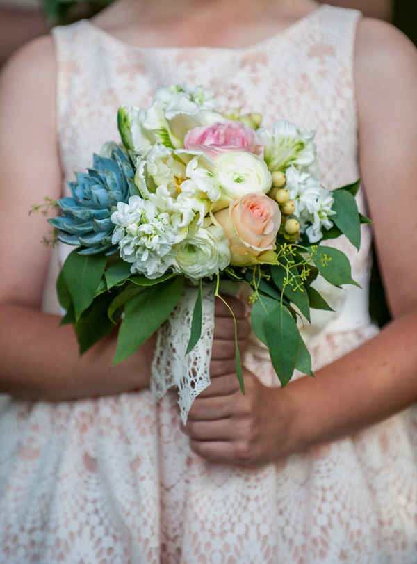 shabby-chic-music-themed-wedding-at
