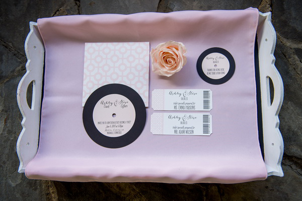 shabby-chic-music-themed-wedding-at