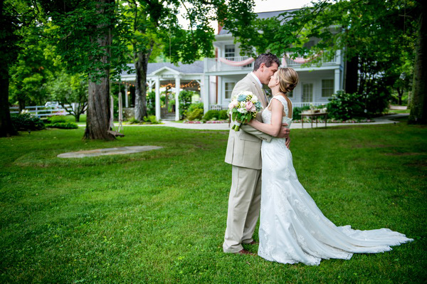 shabby-chic-music-themed-wedding-at