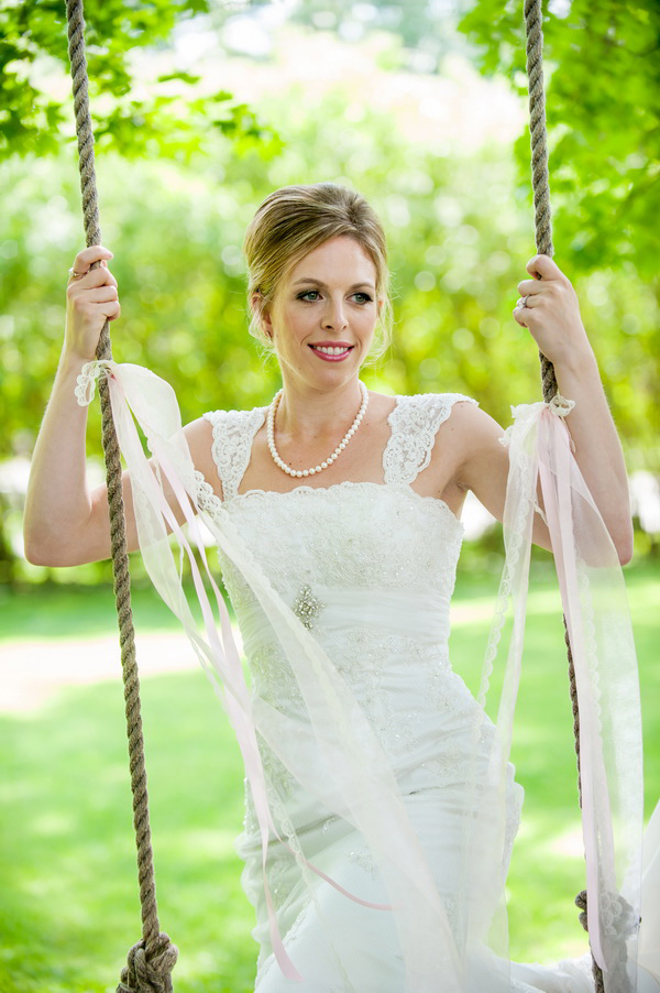 shabby-chic-music-themed-wedding-at