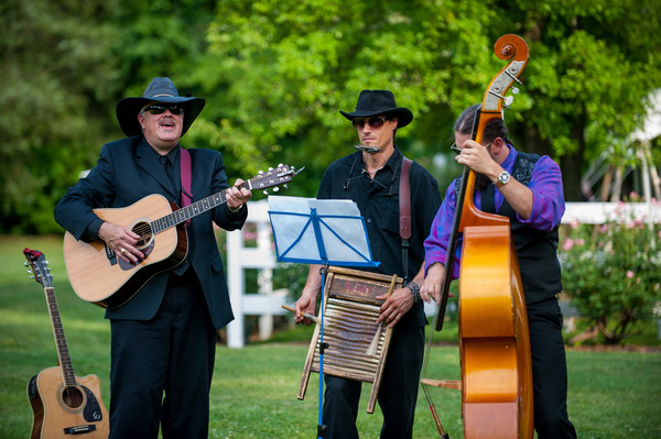 shabby-chic-music-themed-wedding-at