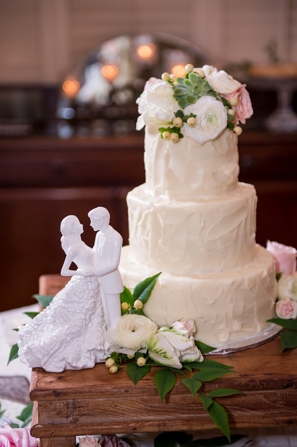 shabby-chic-music-themed-wedding-at