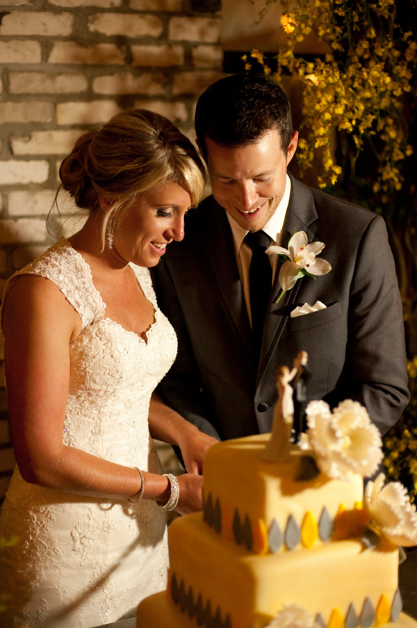 classic-yellow-and-grey-wedding