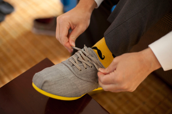 classic-yellow-and-grey-wedding