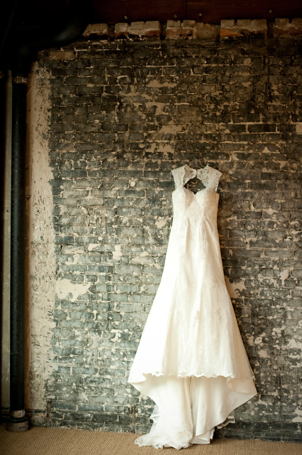 classic-yellow-and-grey-wedding