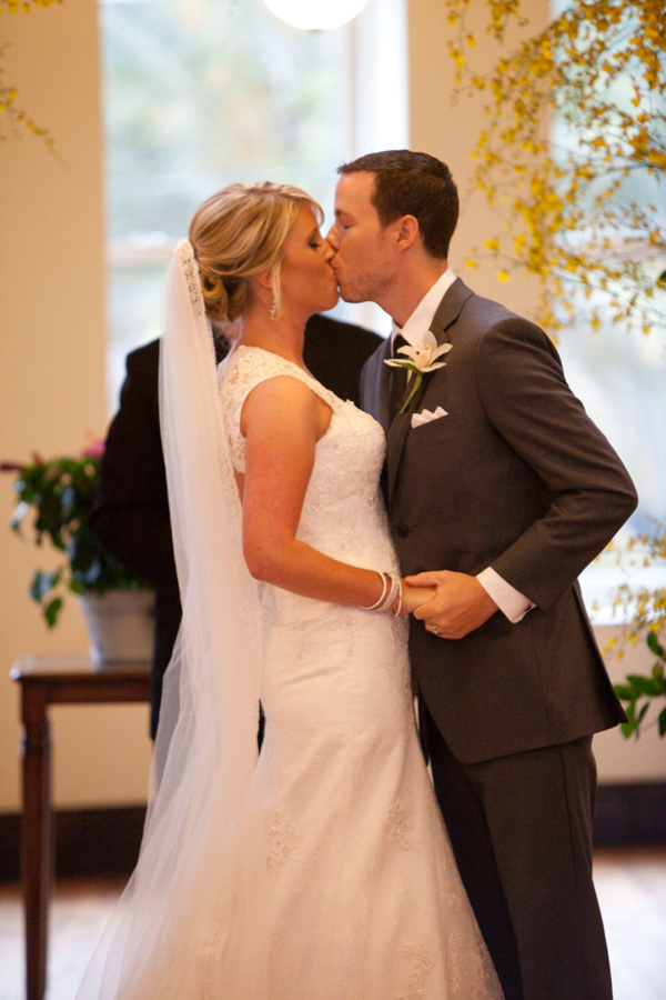 classic-yellow-and-grey-wedding