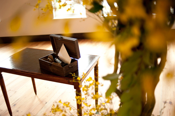 classic-yellow-and-grey-wedding