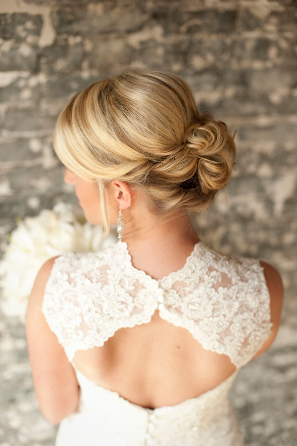 classic-yellow-and-grey-wedding