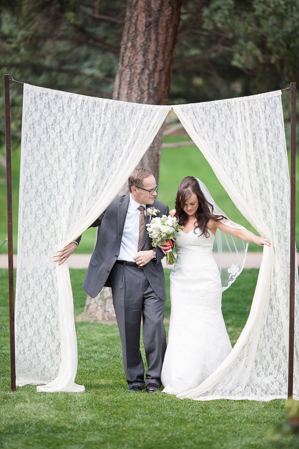 colorado-wedding-at-glen-eyrie-castle