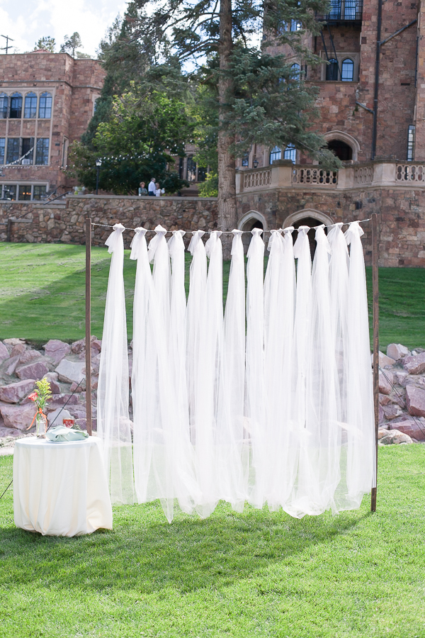 colorado-wedding-at-glen-eyrie-castle