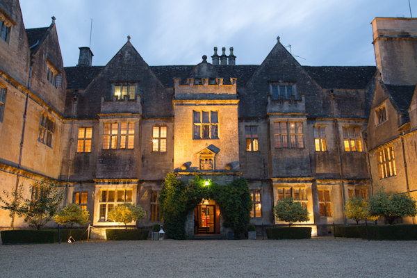 elegant-english-wedding-at-bibury-court