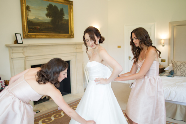 elegant-english-wedding-at-bibury-court