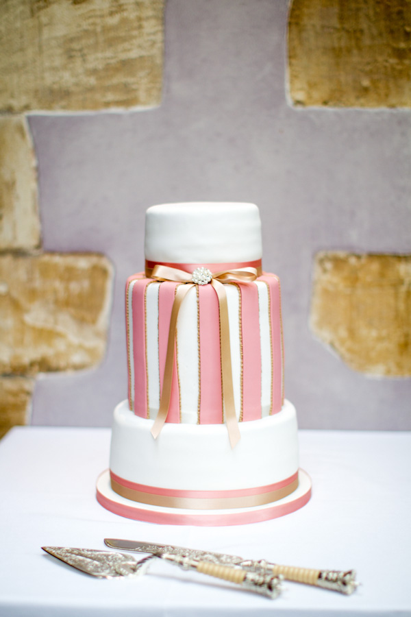 elegant-english-wedding-at-bibury-court