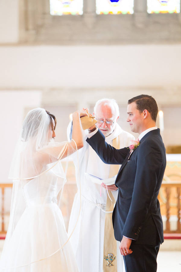 elegant-english-wedding-at-bibury-court