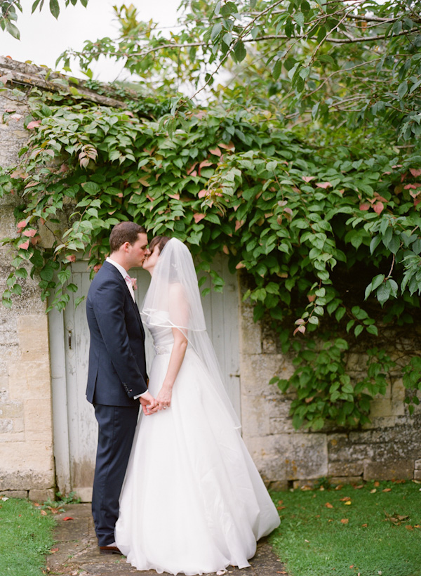 elegant-english-wedding-at-bibury-court