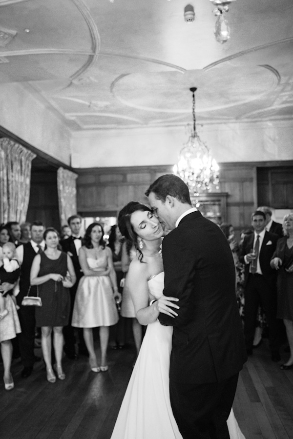 elegant-english-wedding-at-bibury-court