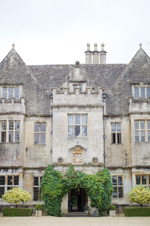 elegant-english-wedding-at-bibury-court