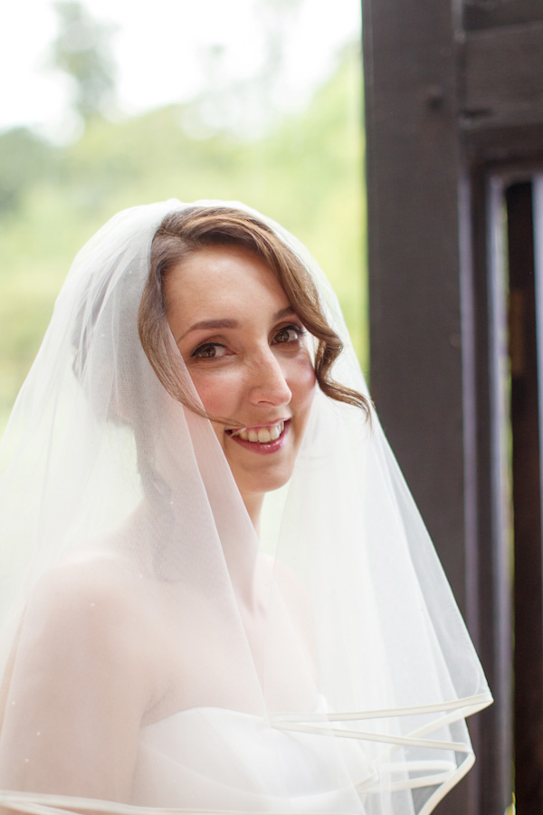 elegant-english-wedding-at-bibury-court