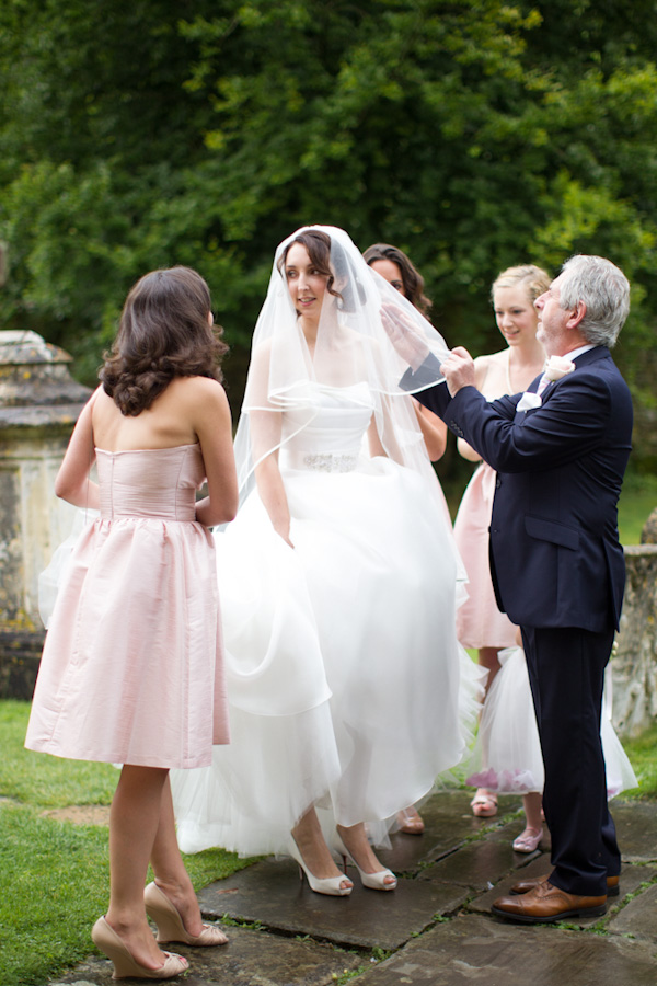 elegant-english-wedding-at-bibury-court