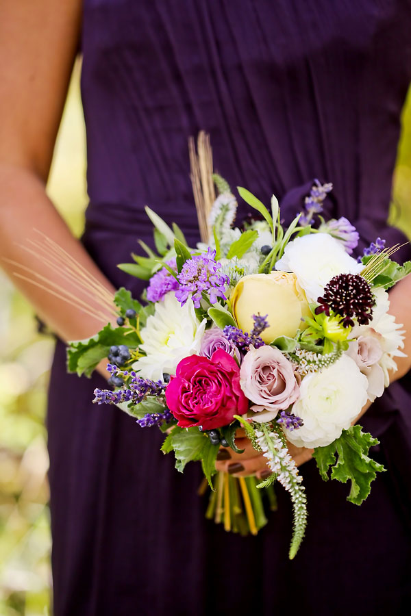 elegant-gold-and-purple-wedding-ideas