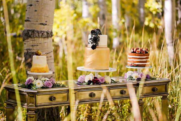 elegant-gold-and-purple-wedding-ideas