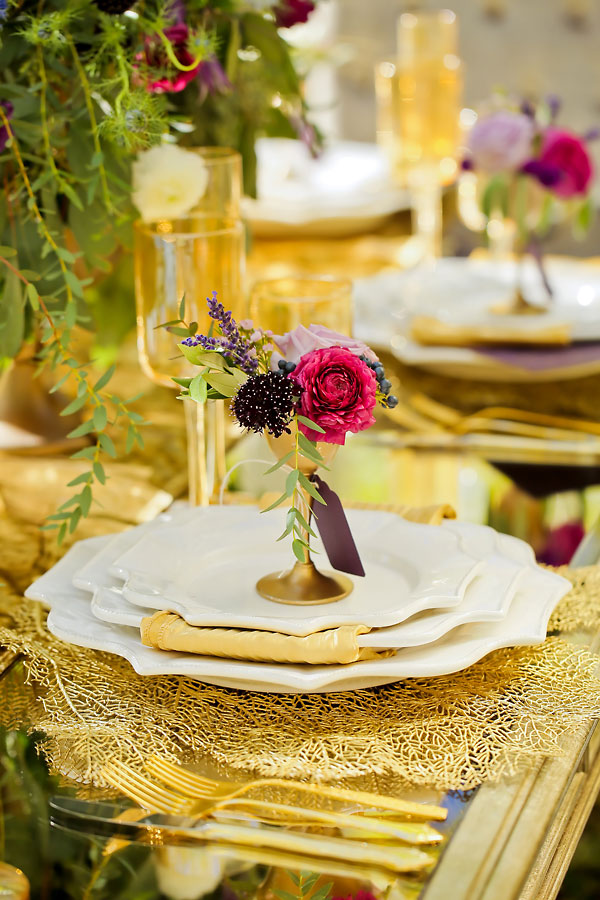 elegant-gold-and-purple-wedding-ideas