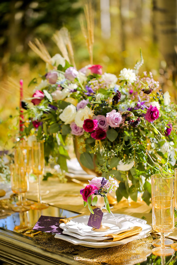 elegant-gold-and-purple-wedding-ideas