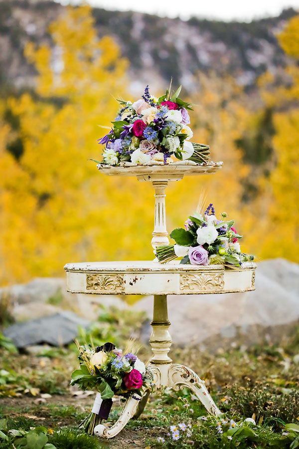 elegant-gold-and-purple-wedding-ideas