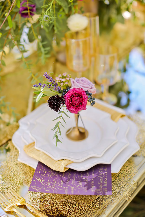 elegant-gold-and-purple-wedding-ideas