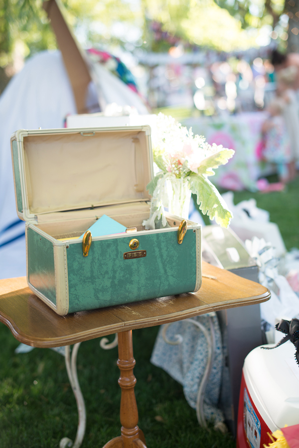 festive-floral-wedding-in-utah