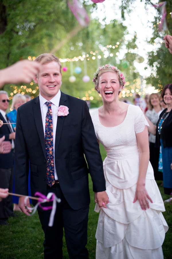 festive-floral-wedding-in-utah
