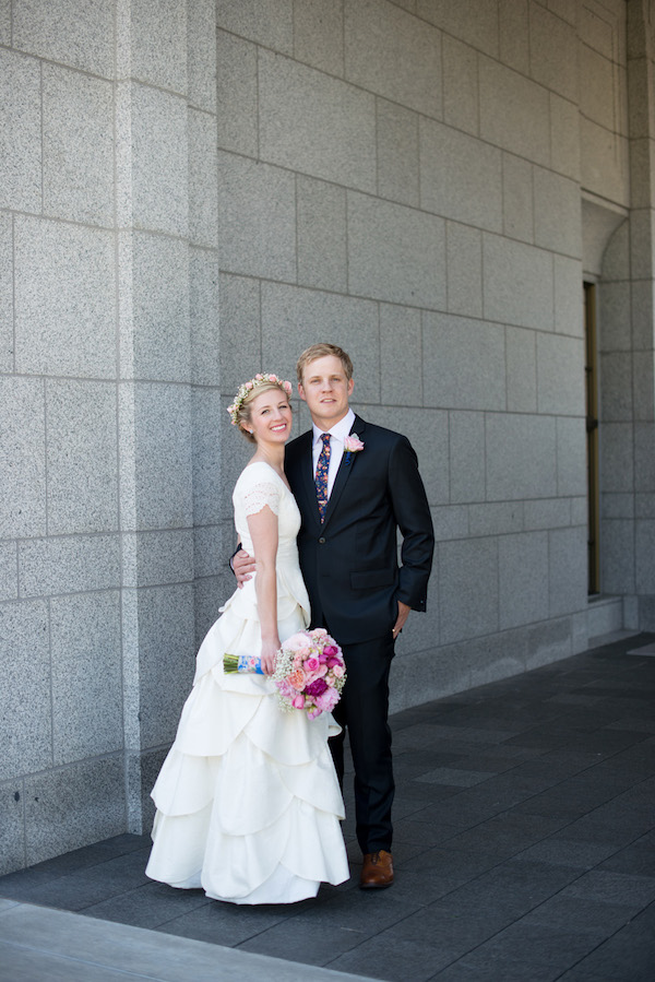 festive-floral-wedding-in-utah