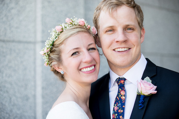 festive-floral-wedding-in-utah