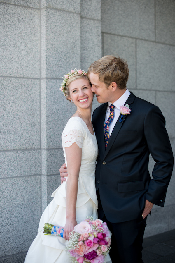 festive-floral-wedding-in-utah