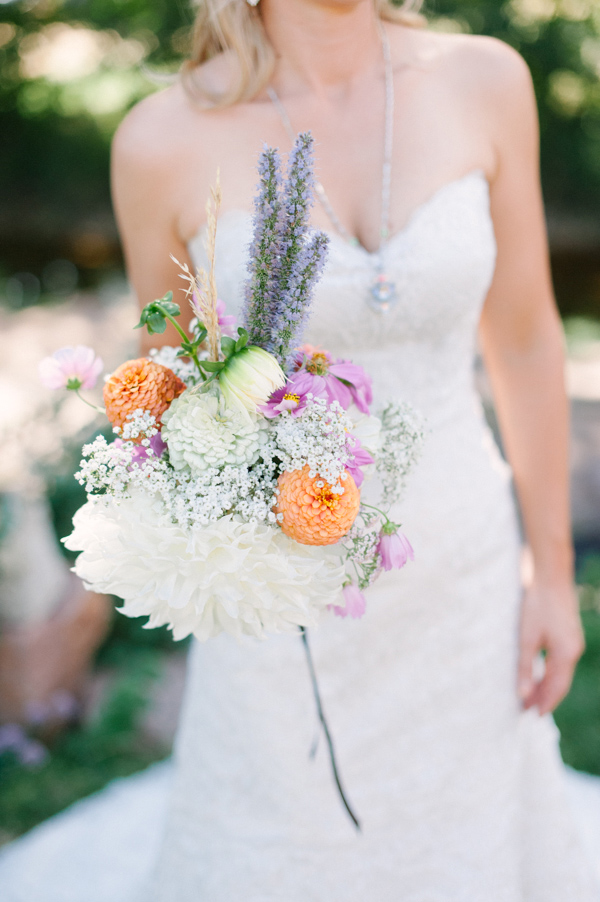 funky-farm-wedding-in-colorado