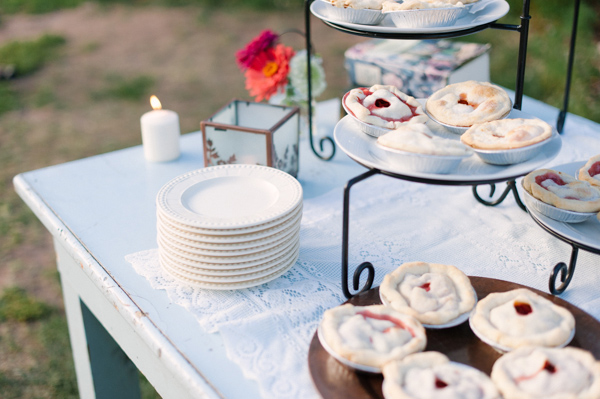 funky-farm-wedding-in-colorado