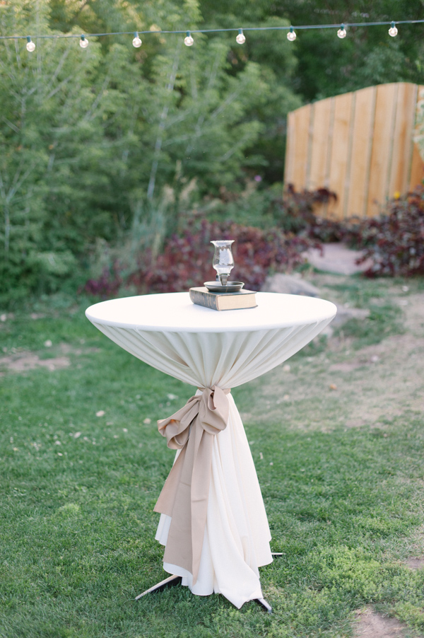 funky-farm-wedding-in-colorado