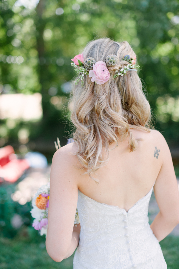funky-farm-wedding-in-colorado