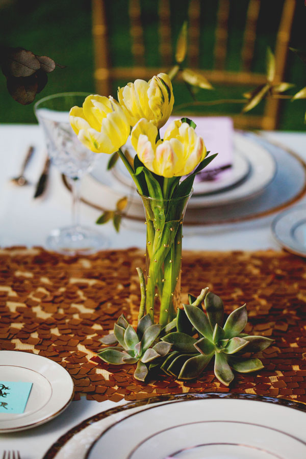gold-glam-wedding-inspiration