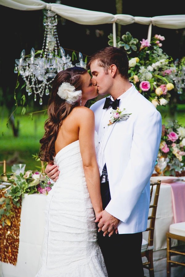 gold-glam-wedding-inspiration