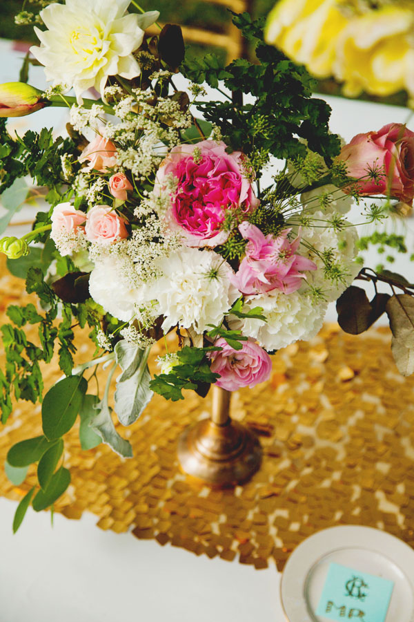gold-glam-wedding-inspiration