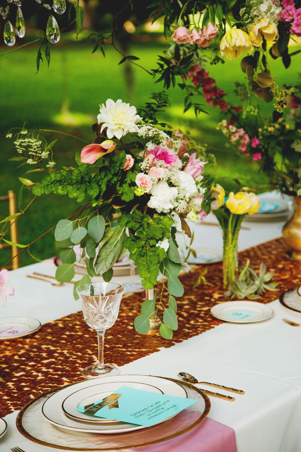 gold-glam-wedding-inspiration