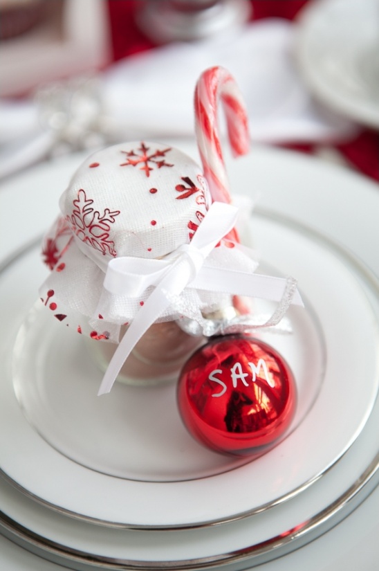 use an ornament for a place card